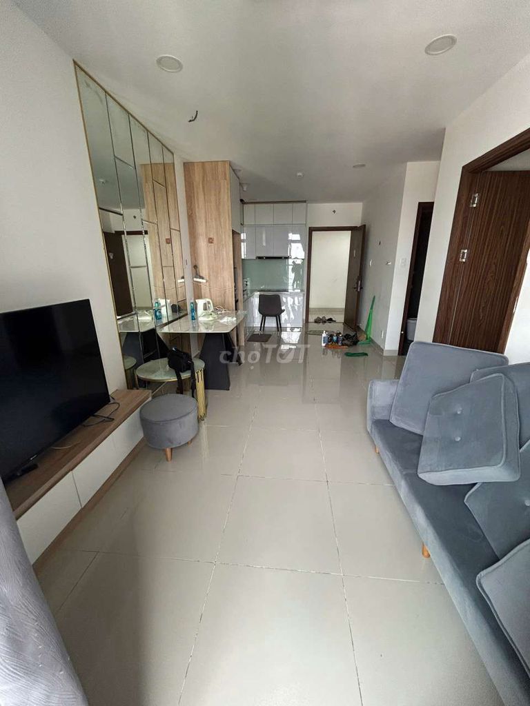 Two bedrooms, two bathrooms in security, safe and sound.