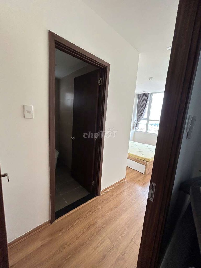 Two bedrooms, two bathrooms in security, safe and sound.