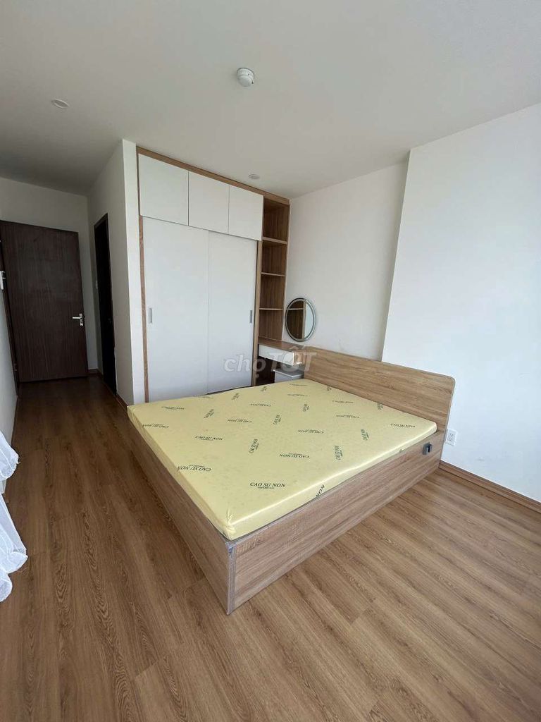 Two bedrooms, two bathrooms in security, safe and sound.