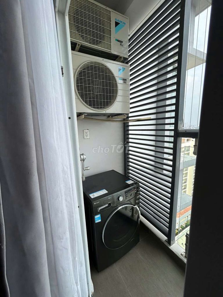 Two bedrooms, two bathrooms in security, safe and sound.