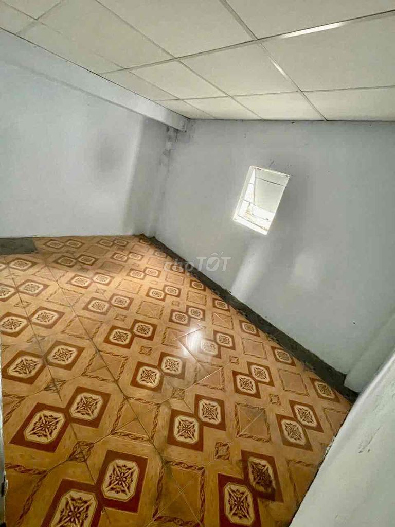 Rent a hotel room, turn 6th.