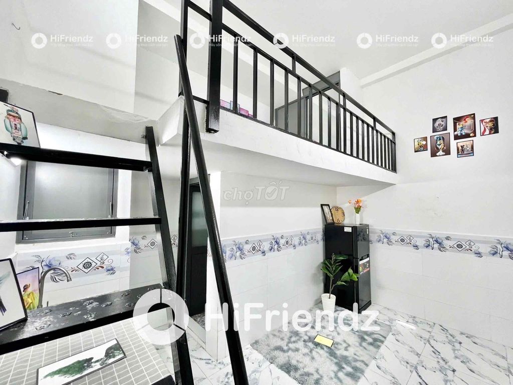 2P available - full interior - with protection - near four social - dedicated literary college
