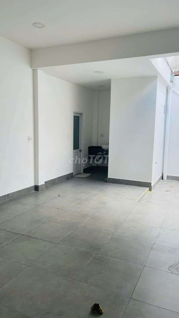 P. 5 X26, plus 2 toilets.