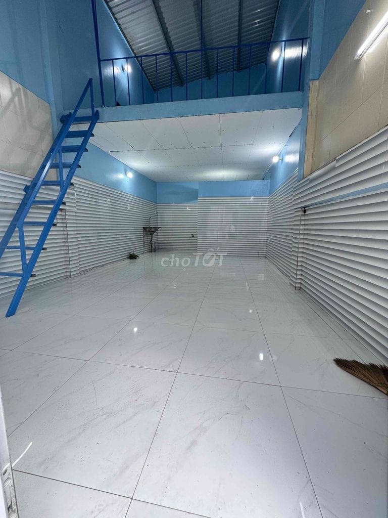 renting the ground floor separate aisles