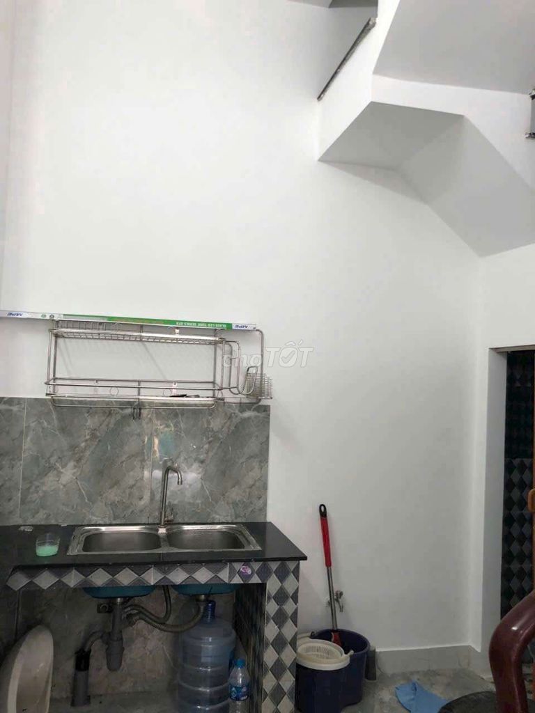 Rent Bình Tiên, 12 million, 2 bedrooms, 2 air conditioning.