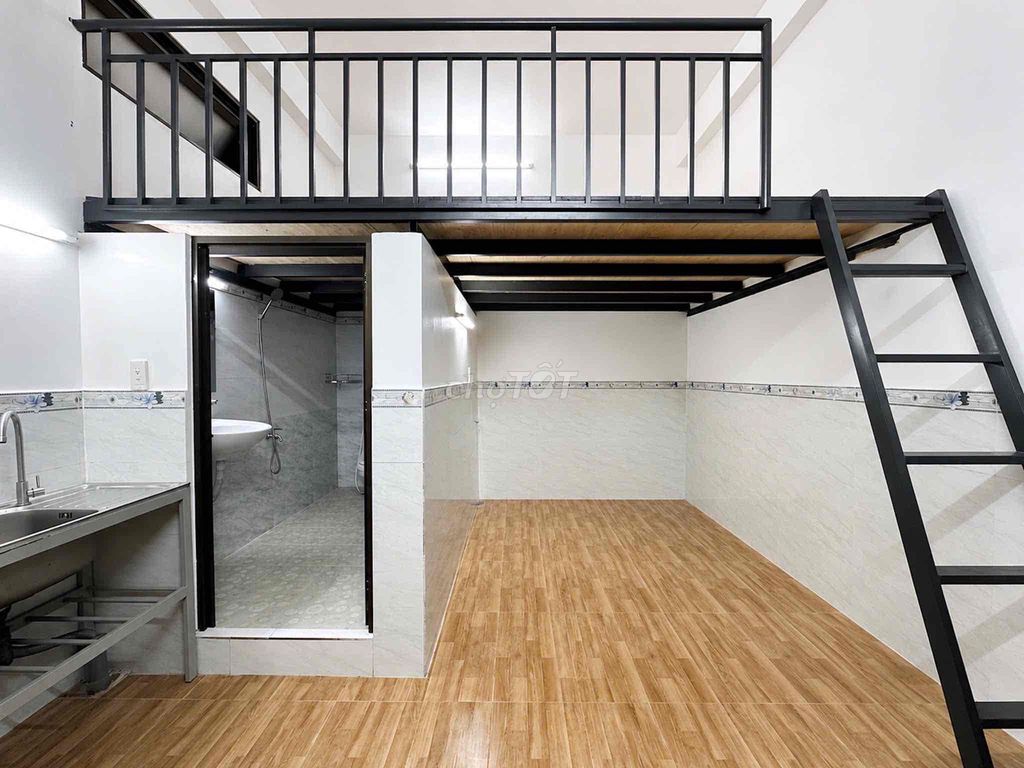 Rent apartment to the big sky windows next door next door.