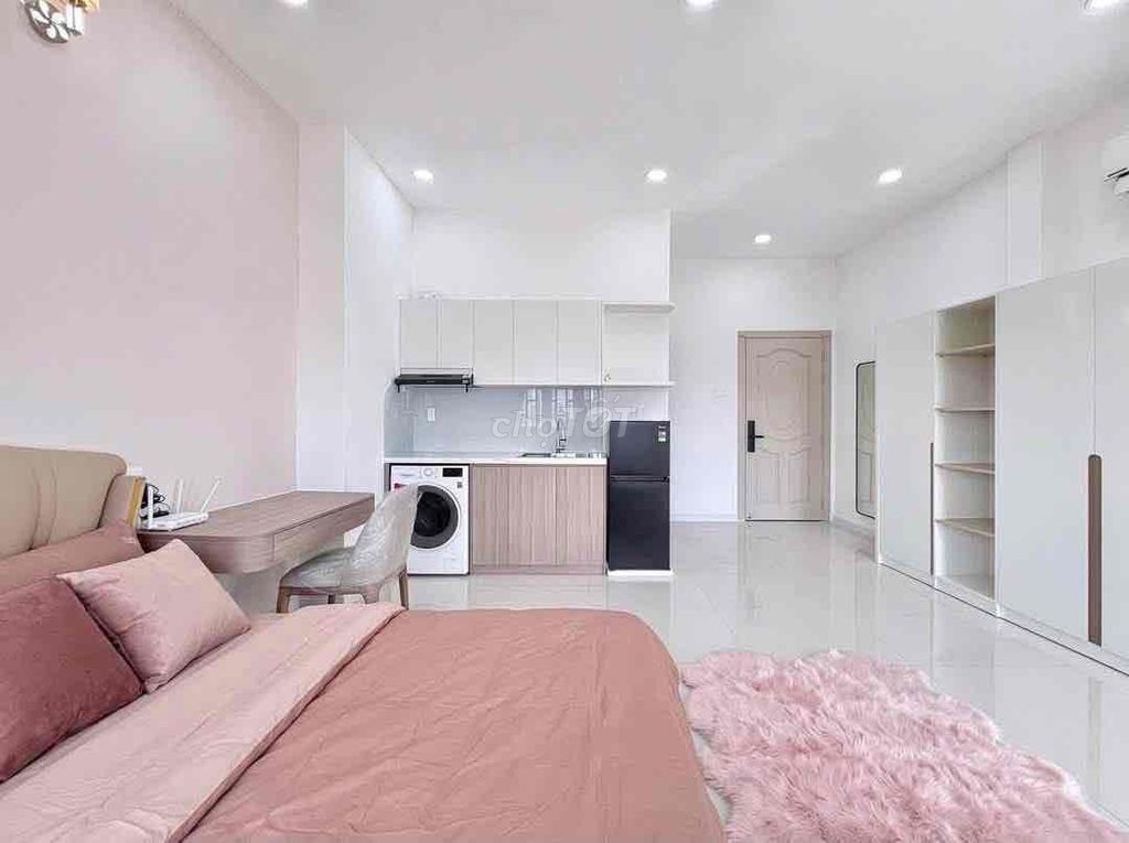 The new Studio has built a good price of Hoàng Hoa Thám interior in the Republic E Town