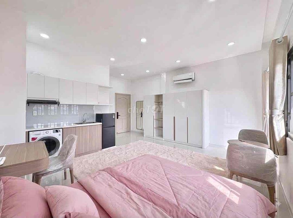 The new Studio has built a good price of Hoàng Hoa Thám interior in the Republic E Town