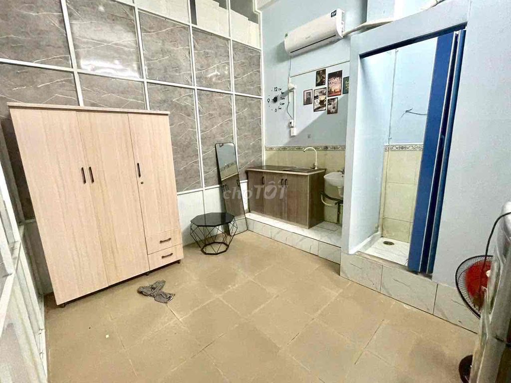 Rent the studio for the cheap air conditioning -- close to the permanent college.