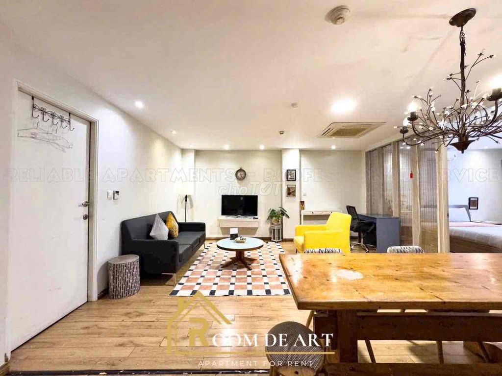 Room 1 . Full Bedroom Qq114 million