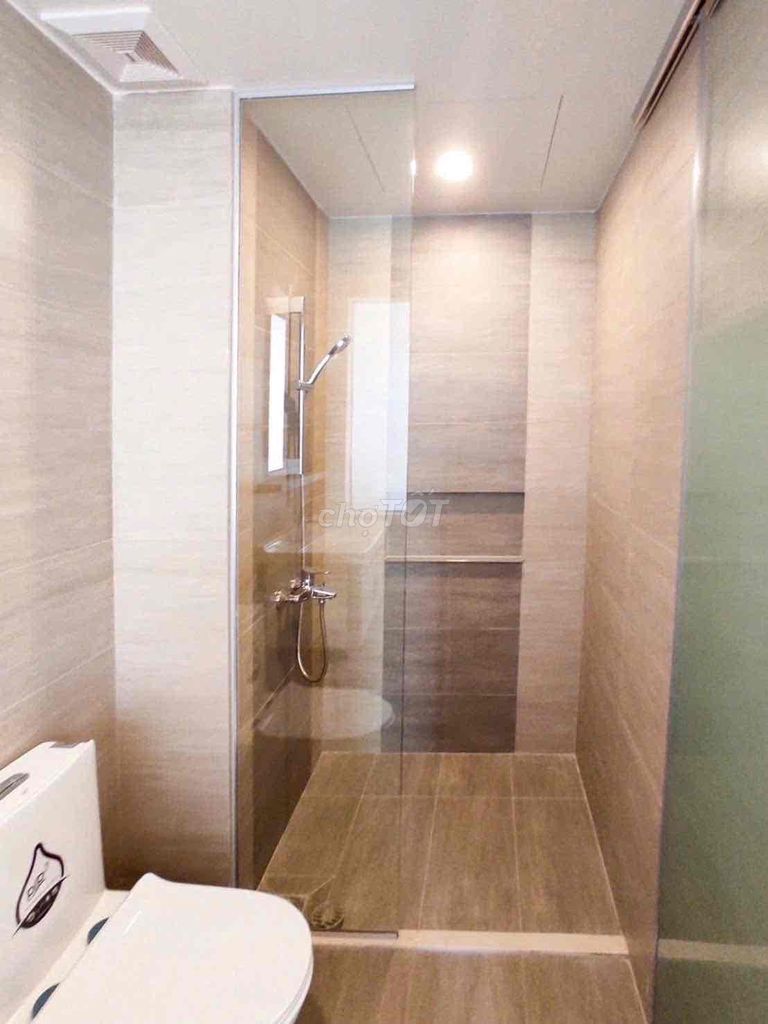 Nguyễn Hữu Cảnh Bình Thạnh balcony apartment near Metro, which is located in District 1 2