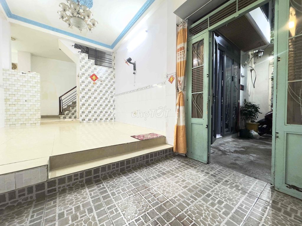 Rent an alley 282 May 1, Phú Thọ Hoà, Tân Phú