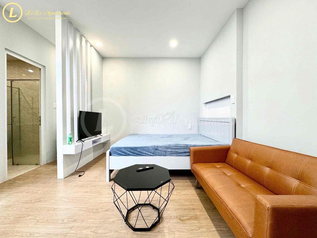 The owner himself hired the house of Tett House near Vincom 10 bedroom 1  mb 11 toilet 60 million