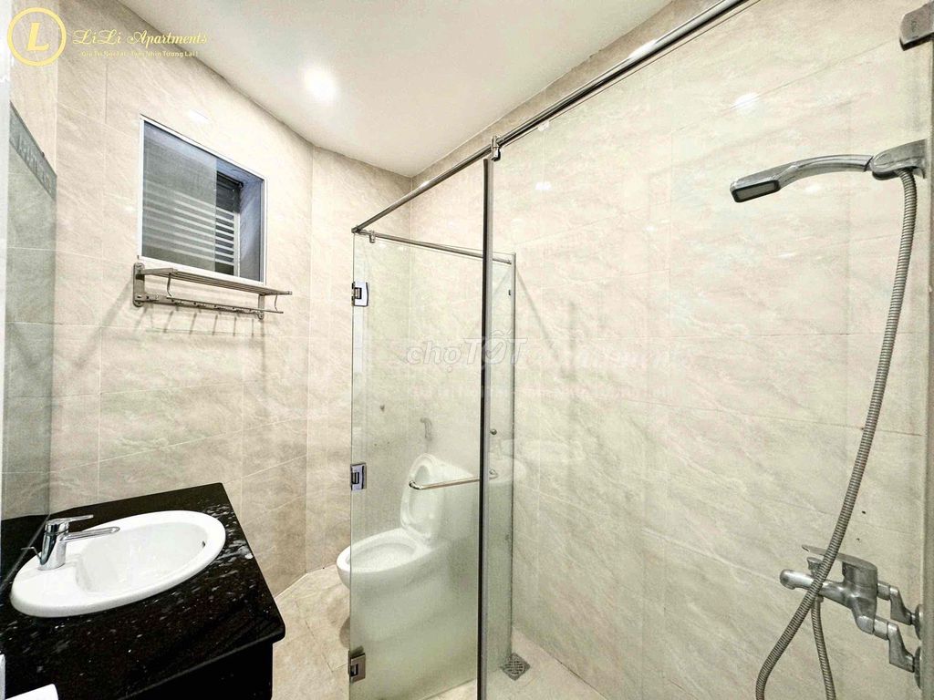The owner himself hired the house of Tett House near Vincom 10 bedroom 1  mb 11 toilet 60 million