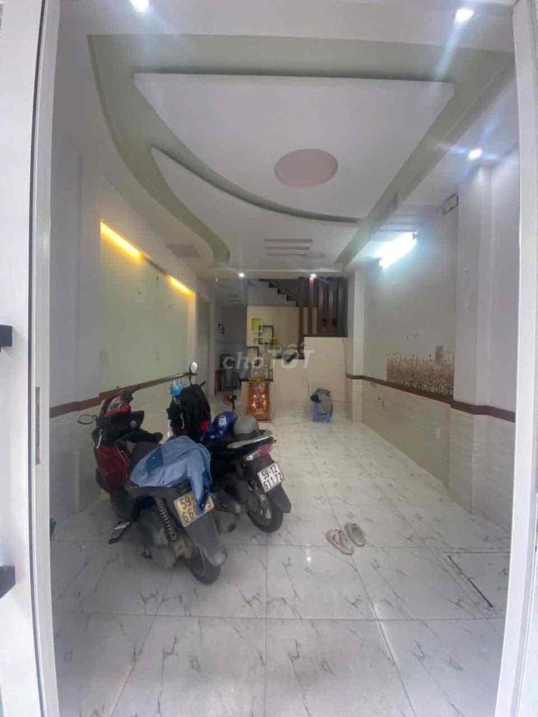 Gò Vấp Root House