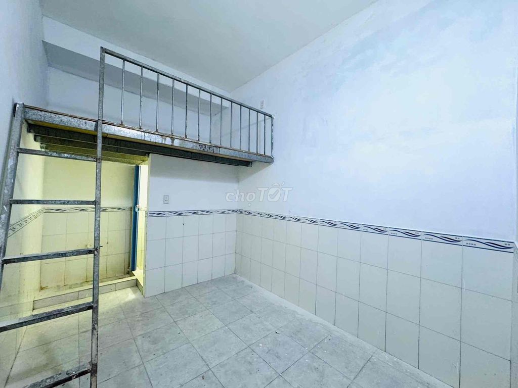 The motel has a very clear guard room - just Tân Tạo, Bình Tân.