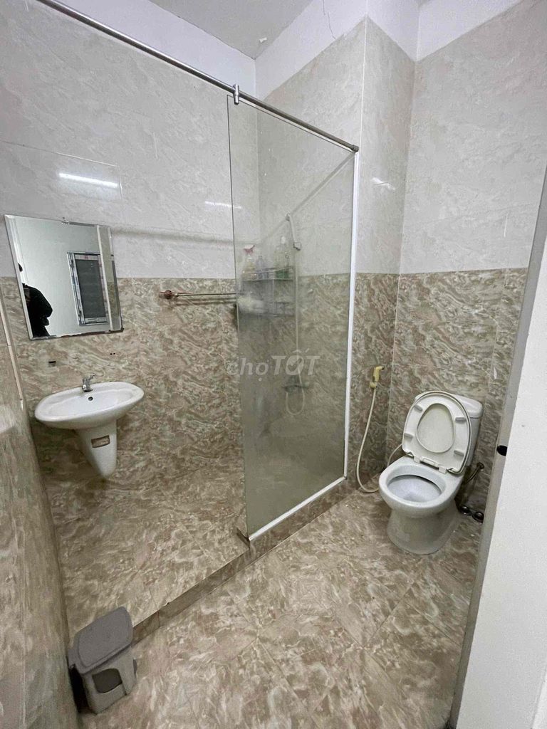 We'll rent a room as a building. 1 .1-floor. Two bedrooms.