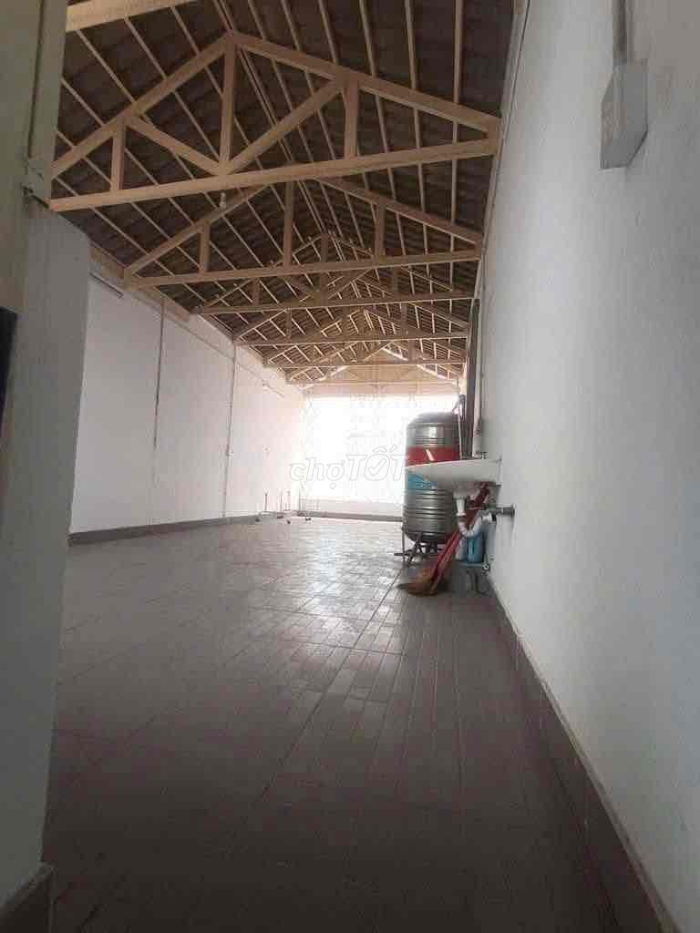 Three bedroom long-term union at 2 rooftop toilets at + vpty+ teaching