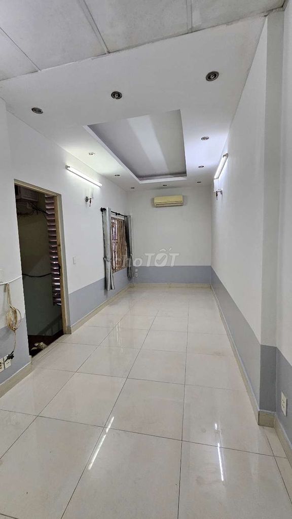 Room for Rent (Transp, District 3)
