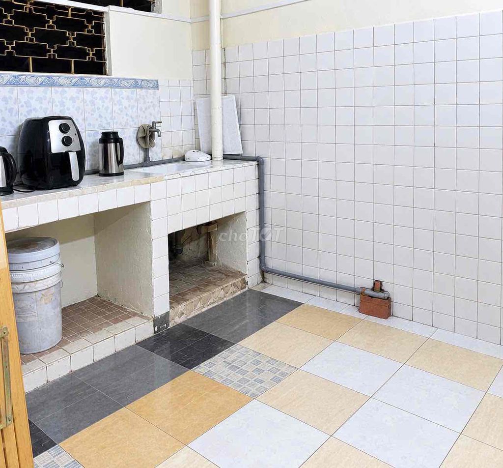 Rent the second floor of the old apartment 7 million 24 B Li often wore 70 meters 2 million