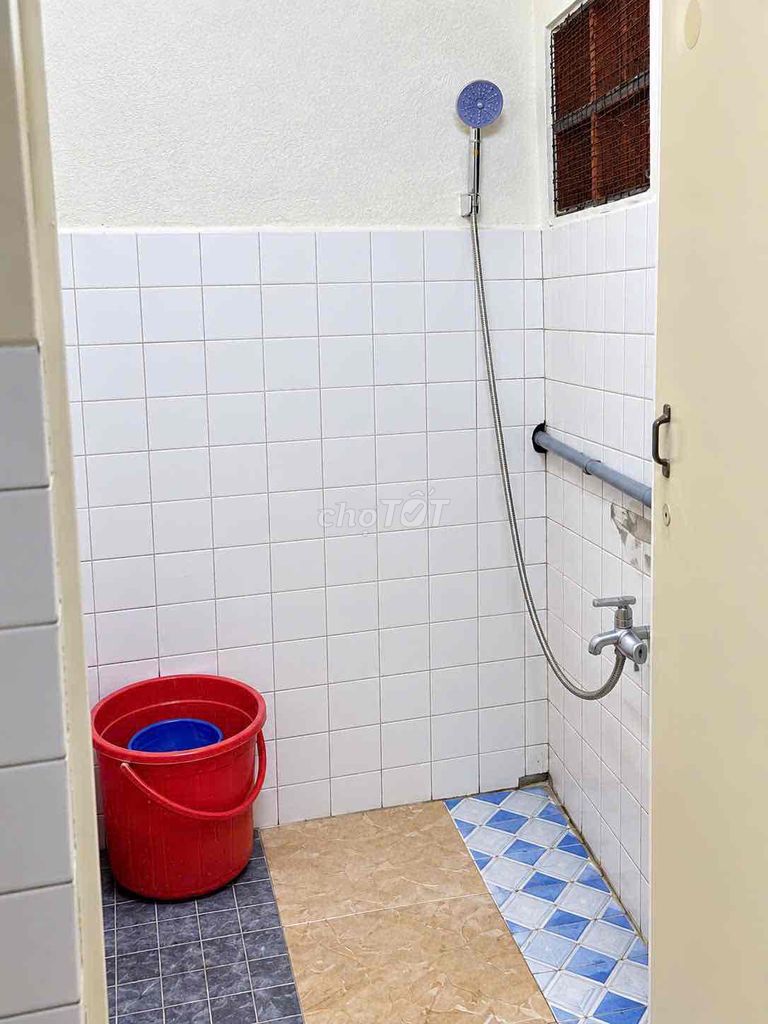 Rent the second floor of the old apartment 7 million 24 B Li often wore 70 meters 2 million