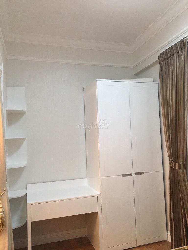 A beautiful cabinet bedroom.