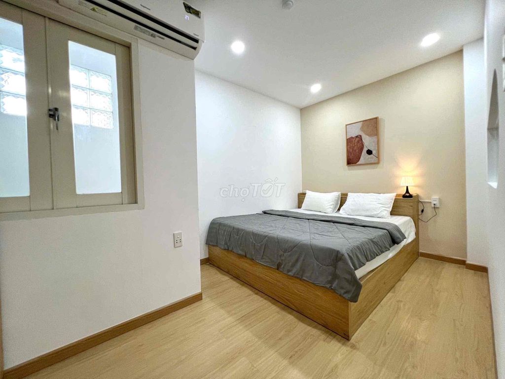 Rent an apartment full of Trần Hưng Đạo. 1st.