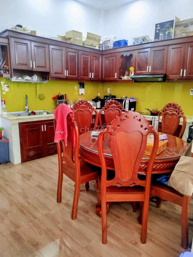 He's in a house of 2.8 million.