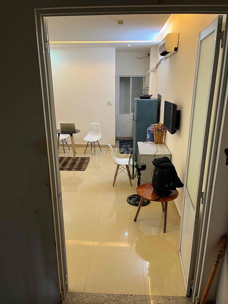 Rent a Tô Hiệu-priced apartment.