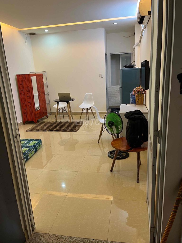 Rent a Tô Hiệu-priced apartment.