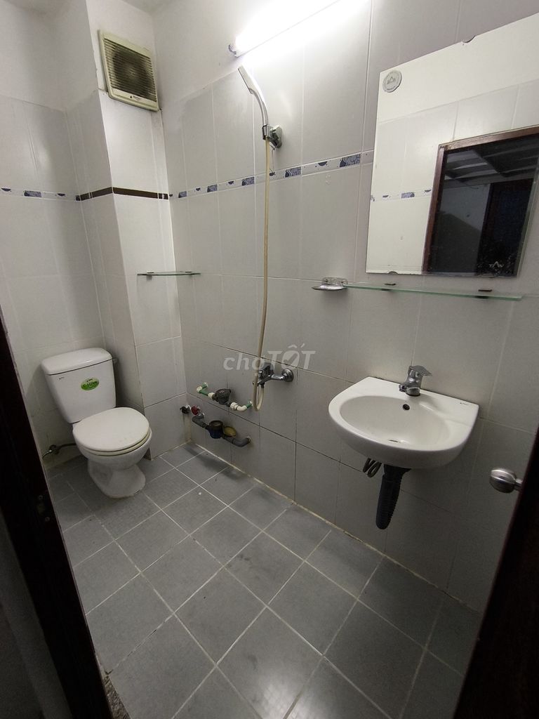 Room 20 meters with guard and balcony, P. American America