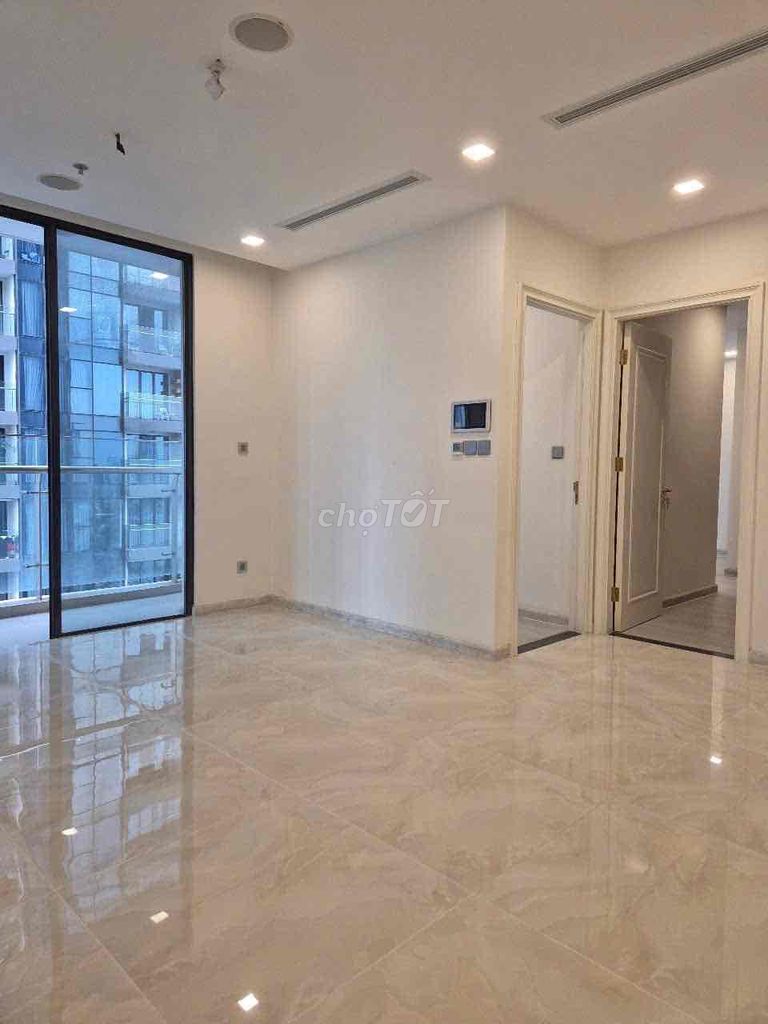 Renting Vinhomes Golden River BaSon Lh apartment:
