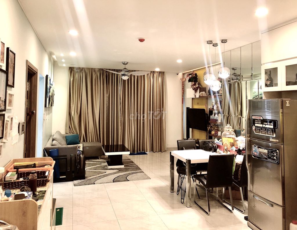It's the owner of a quick M-One Gia Định high-level apartment-- 100 M2. (3 bedroom - 2 toilets)