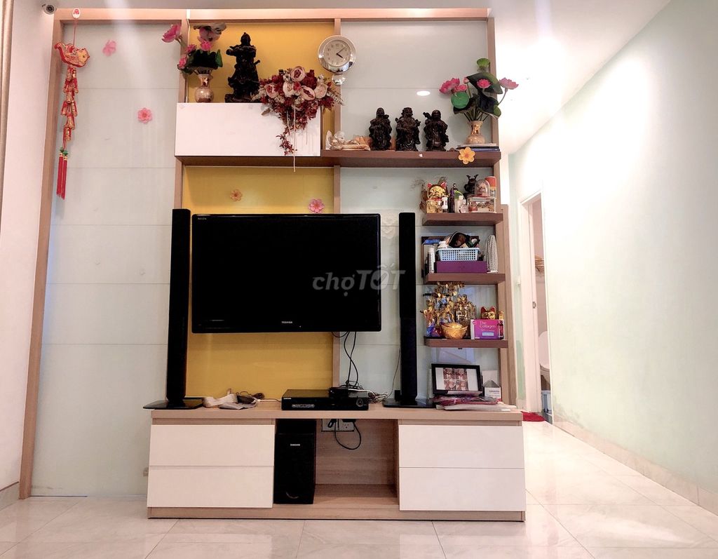 It's the owner of a quick M-One Gia Định high-level apartment-- 100 M2. (3 bedroom - 2 toilets)