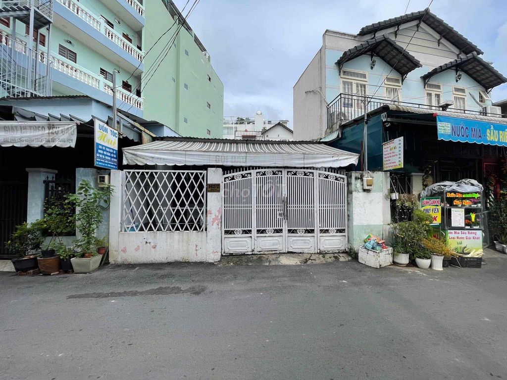 Rent the original house, full interior, 42nd Street, District 2.