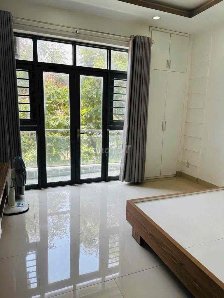 Rent an alley car through 6 Lê Đức Thọ-7-3-3 15 Gò Vấp