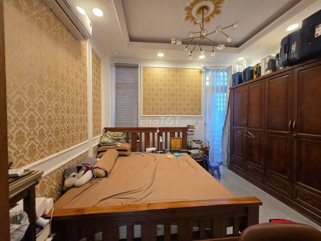 It's like a garden house - số 6, Long Trường.