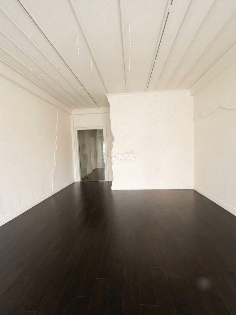 New house at a good price - 68 A Trương Công Định, 1806 14, Q.Tân Bình. area uses 400 M2.