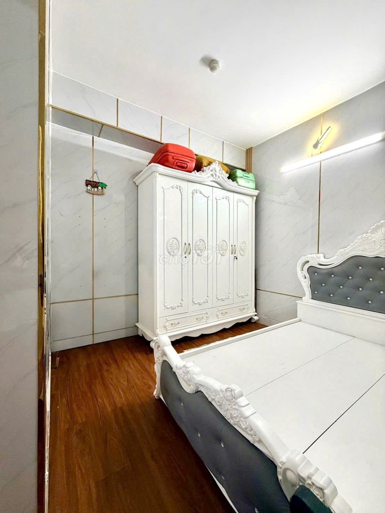We'll rent out the 55m2, 2 bedrooms, 2 toilets, full furniture, 35 Jade Palace.