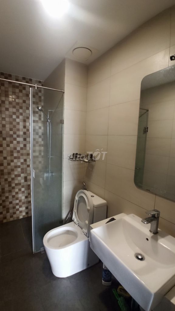 12th District picity 2 bedrooms - 1 toilet 58 M2 M2 01:8.5 million a month.