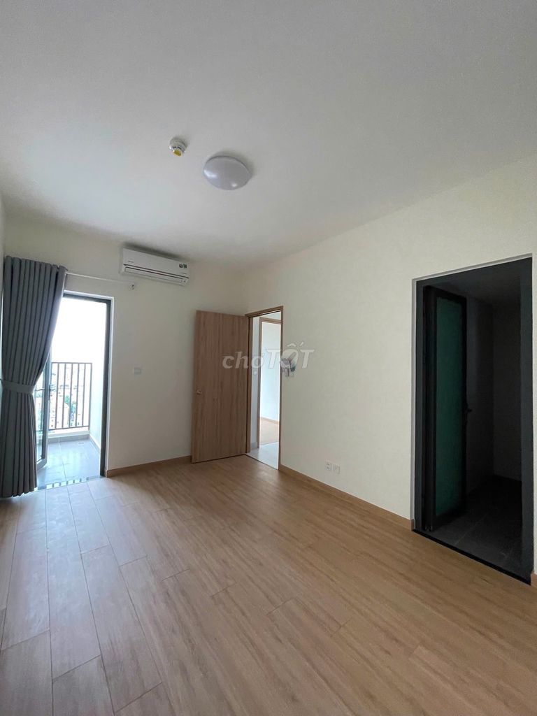 Rent Aurora's apartment three bedroom two, nice new toilets, 11 million at the foot of the Wow Bridge.