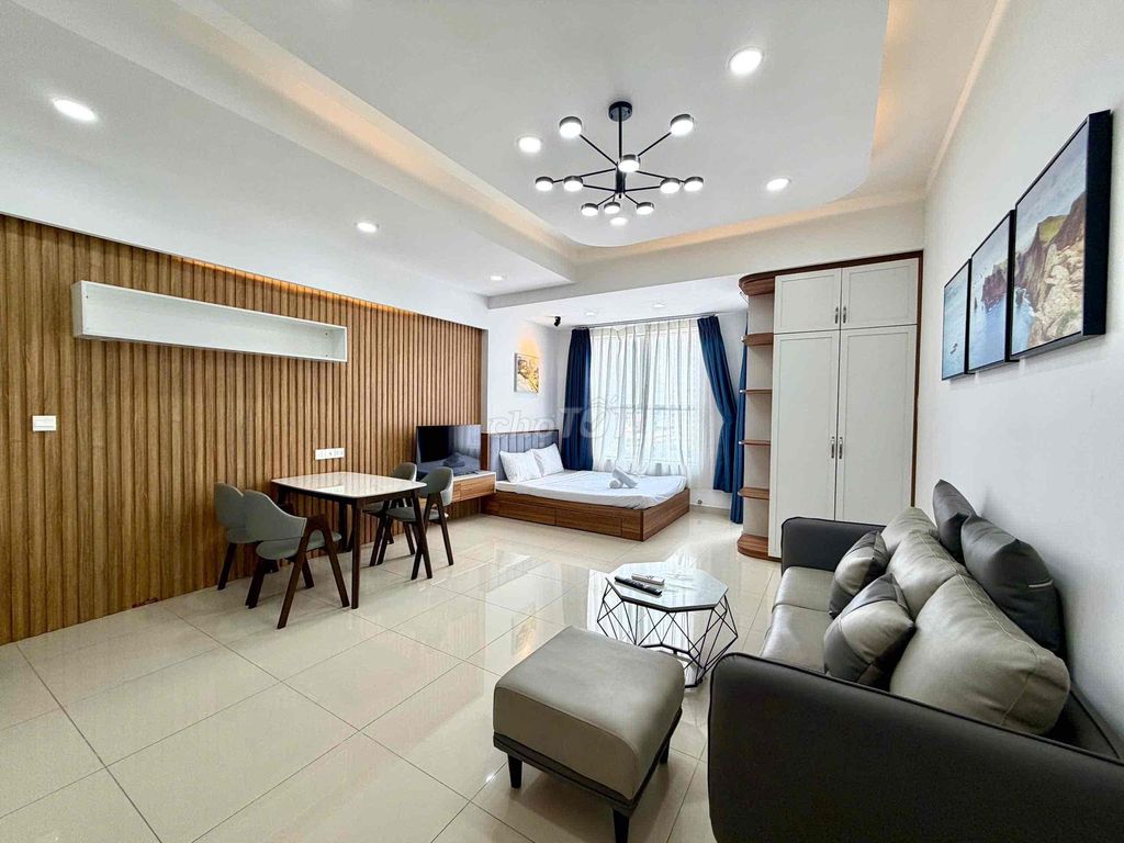 Renting Sunrise CityView District 7h: