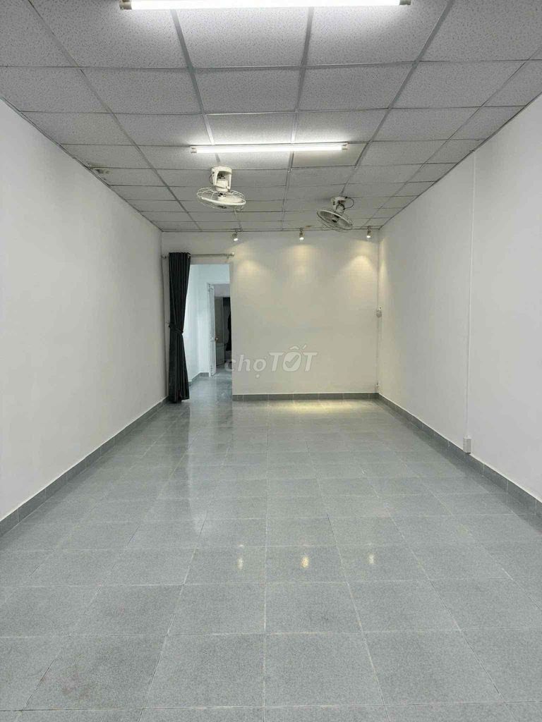 Level 4 cash houses are clear all the time. Conveniently, storage, on Số 45.