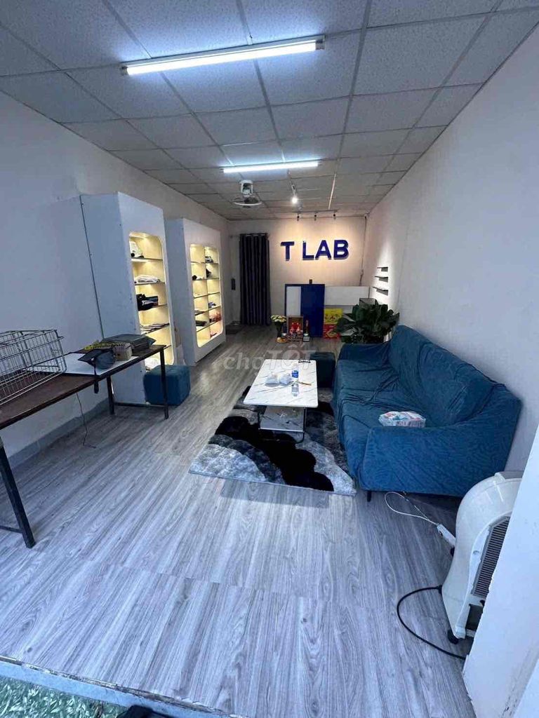 Level 4 cash houses are clear all the time. Conveniently, storage, on Số 45.