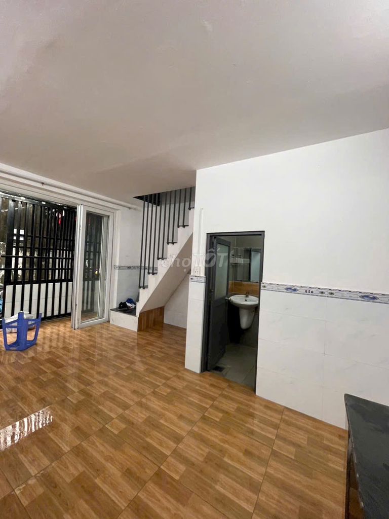 Renting Nguyễn Thị Nhỏ private house, New Republic 1 . 1 .1 floor .9 million a month