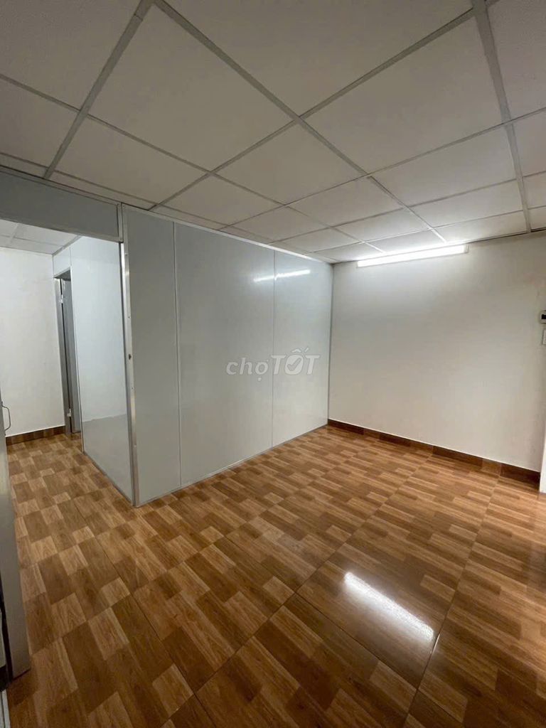 Renting Nguyễn Thị Nhỏ private house, New Republic 1 . 1 .1 floor .9 million a month