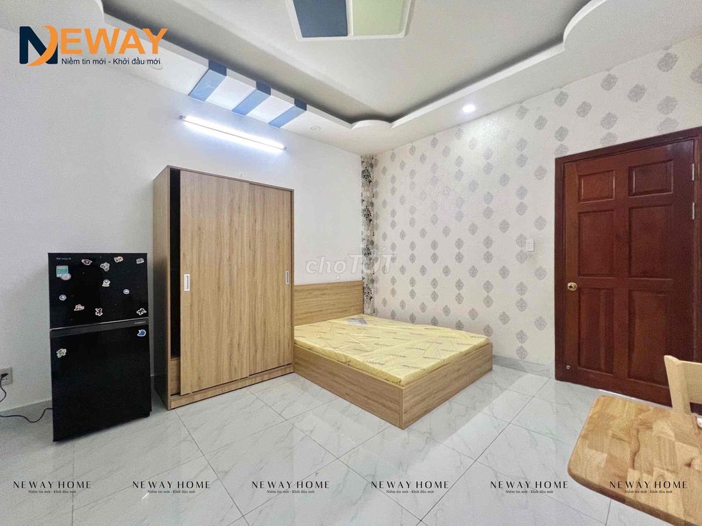 The full-cost interior studio, new set up for pet pet pet, free car,