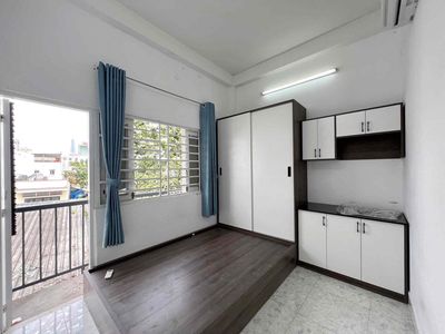 A little Bình Thạnh room has interior prices from 420.
