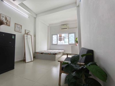 A little Bình Thạnh room has interior prices from 420.