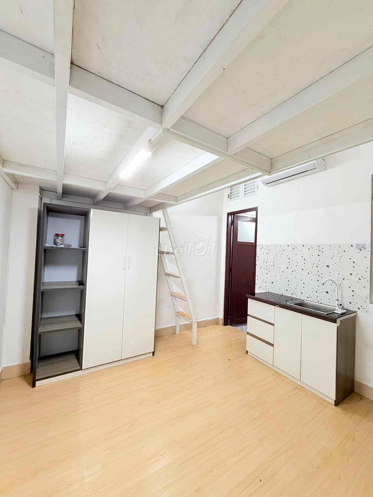 Cheap suspended room, Emart Phan Văn Trị.